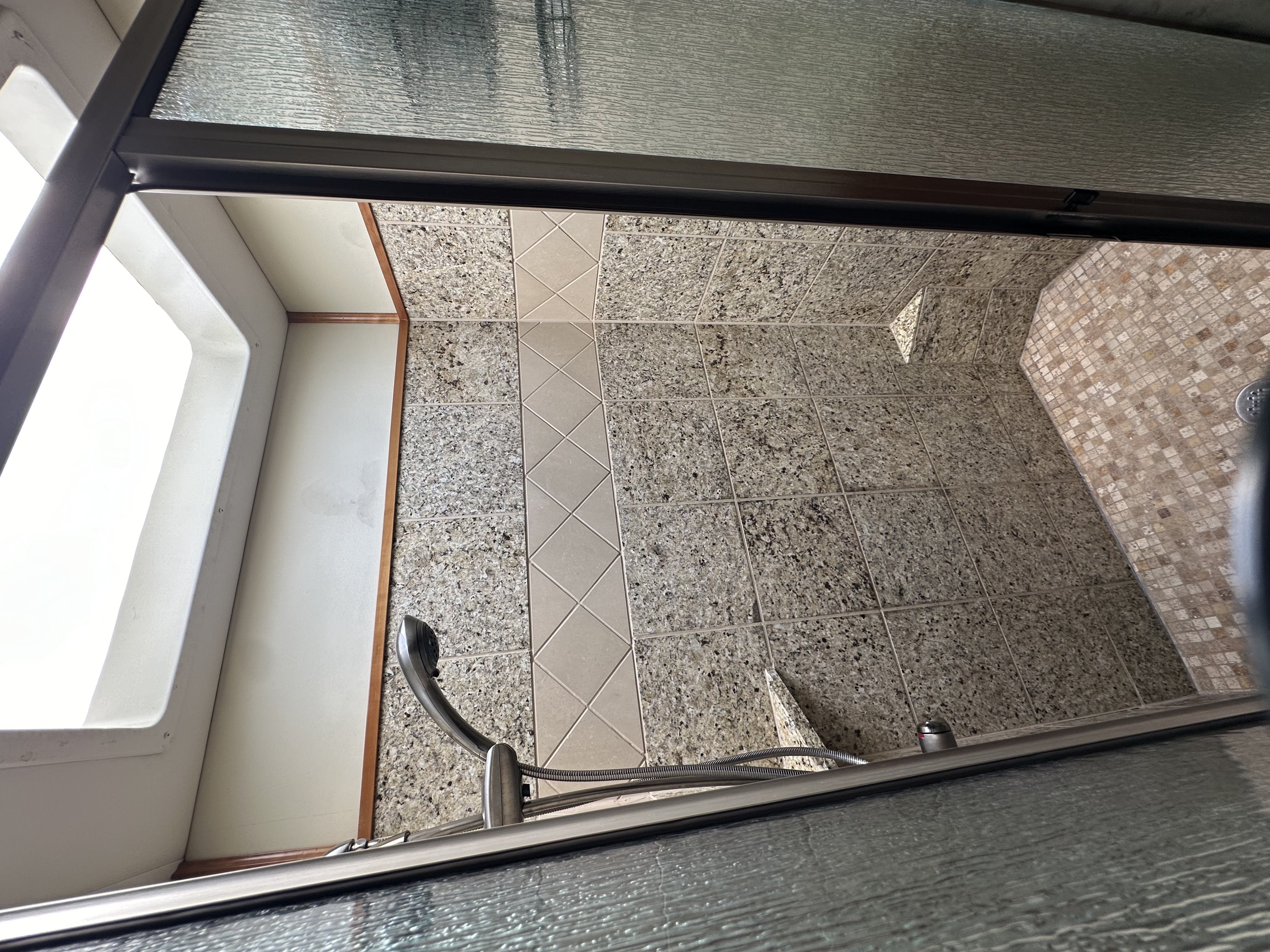 Used 2010 Renegade 45' Motorcoach